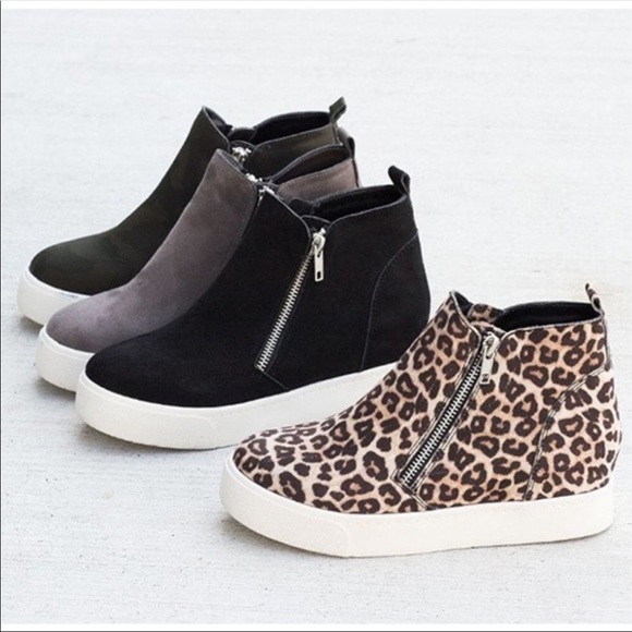 Shoes - Leopard Zipper Sneakers